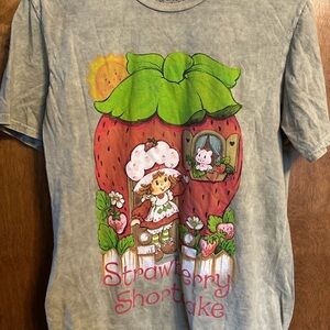 Strawberry Shortcake Women's Gray T-Shirt